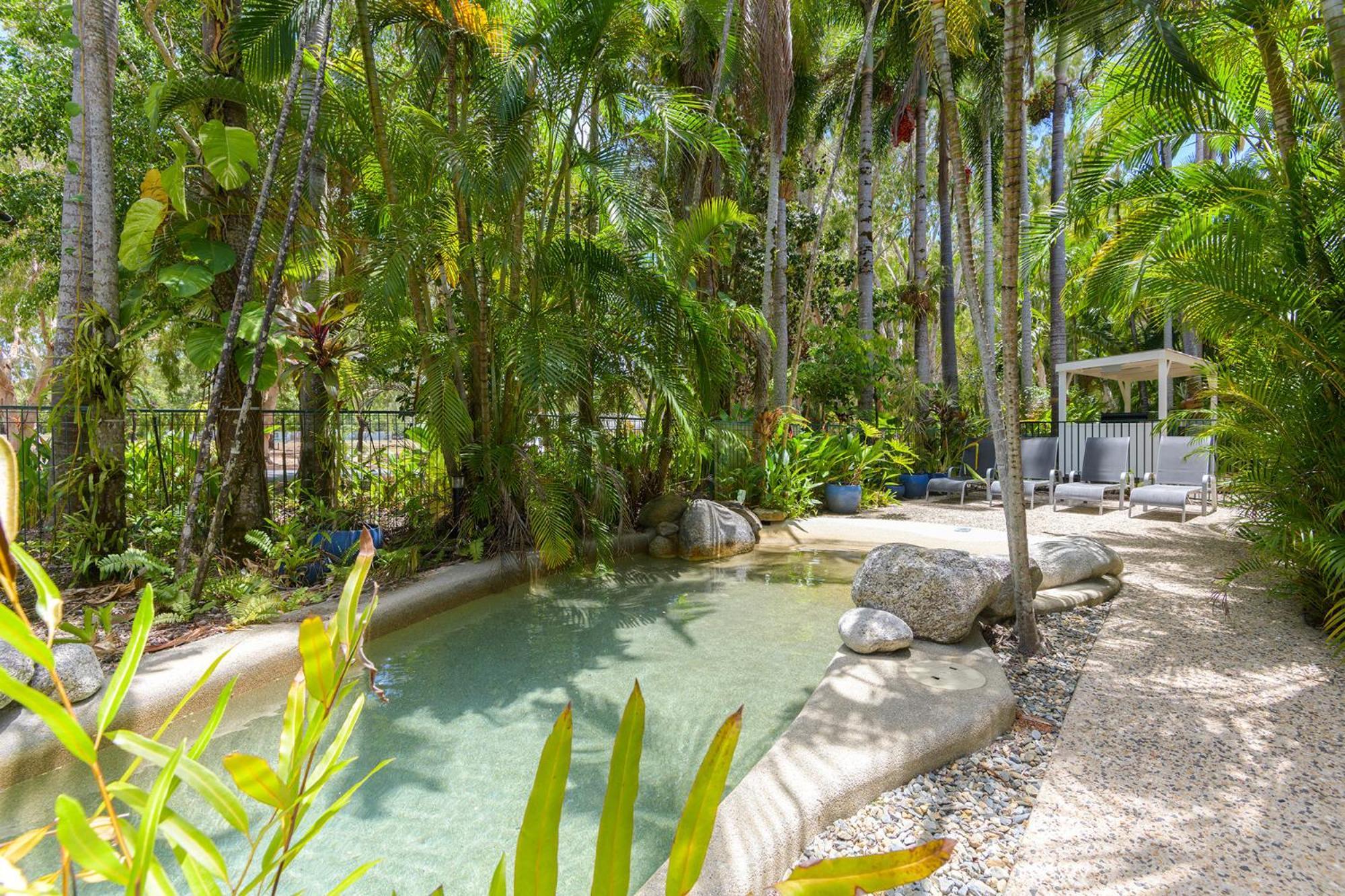 Coral Apartments Port Douglas Eksteriør billede